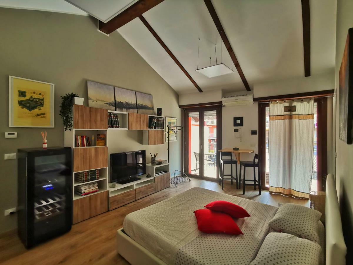 Regis B&B Appartamenti Centro Storico Кивассо Экстерьер фото