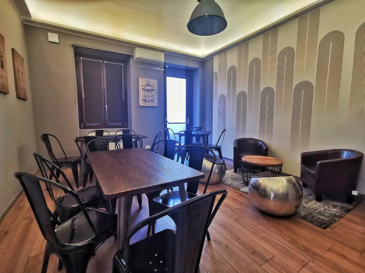 Regis B&B Appartamenti Centro Storico Кивассо Экстерьер фото