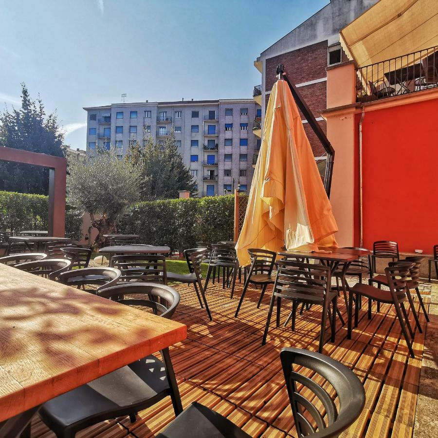 Regis B&B Appartamenti Centro Storico Кивассо Экстерьер фото